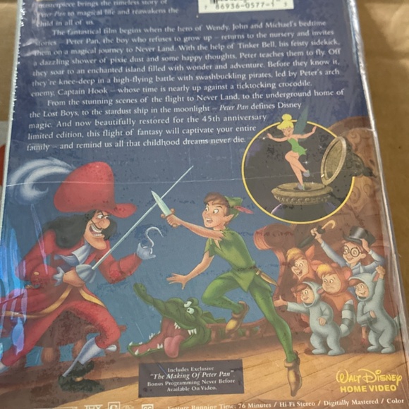 Walt Disney’s Peter Pan - Picture 2 of 3